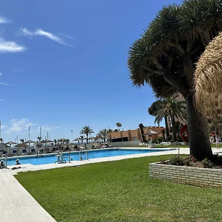 Estudio Pyr Privado Con Vistas Al Mar * פואנגירולה