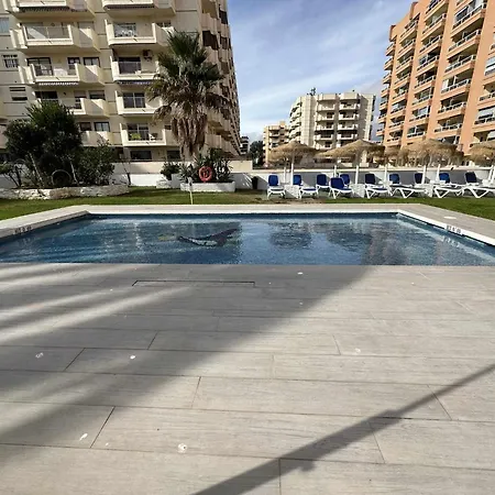 Estudio Pyr Privado Con Vistas Al Mar דירה פואנגירולה